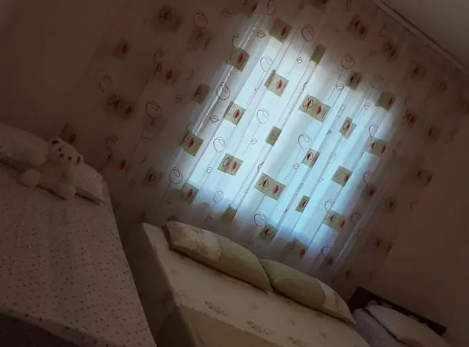 בית נופש House 28 *